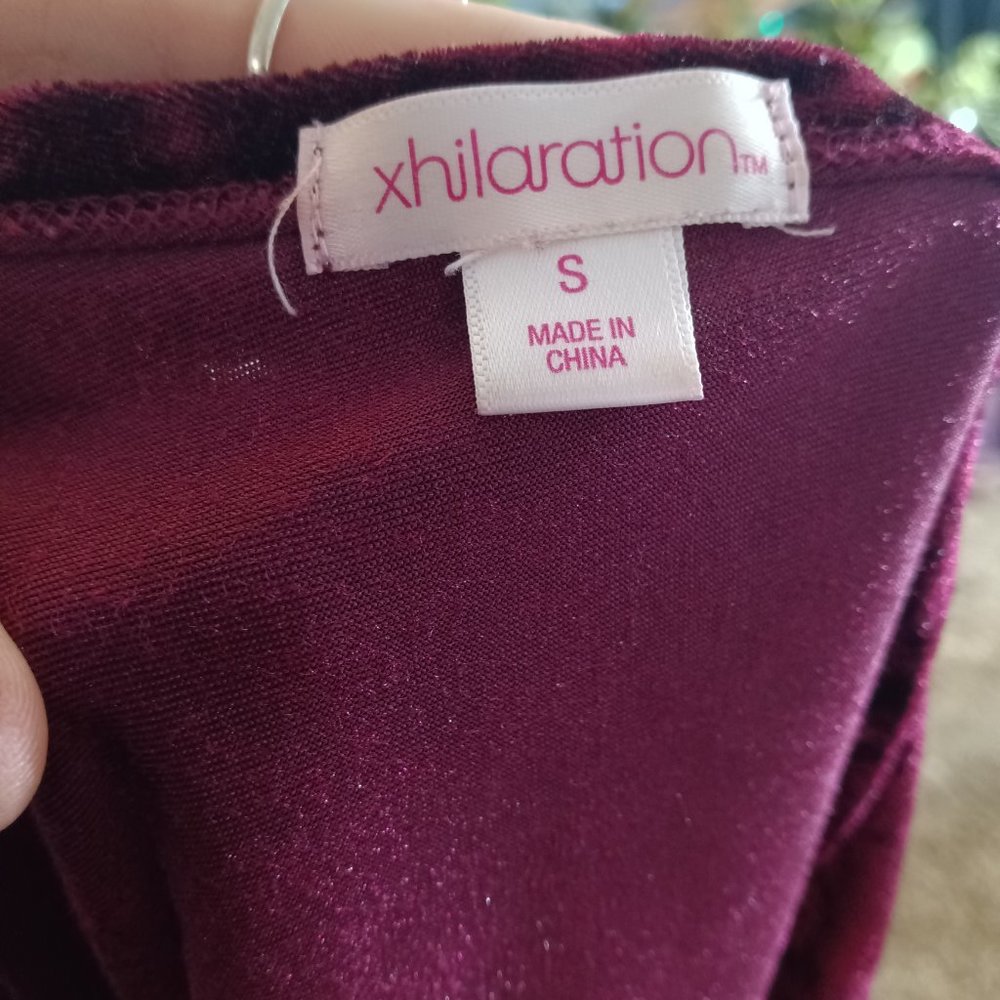 Burgundy velvet pantsuit - Picture 3 of 3